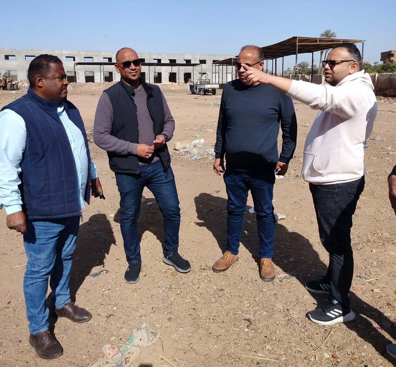 بدء أعمال تطوير سوق الأربعاء بمدينة فايد بالإسماعيلية (2)