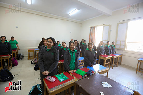 بداية الفصل الدراسي الثاني (42)