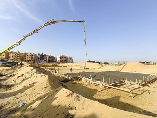 المعدات تبدأ العمل بالمشروع