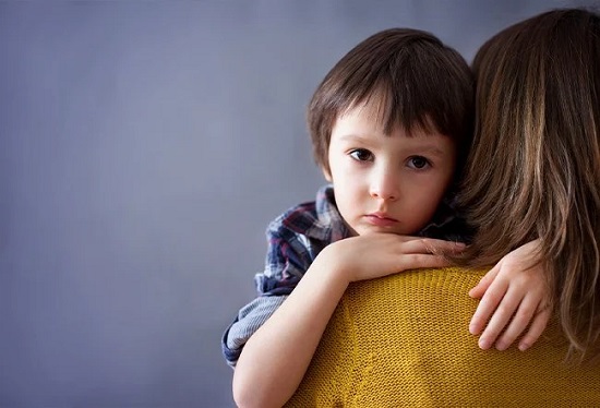 مخاطر اجبار الطفل على الصيام مخاطر اجبار الطفل على الصيام