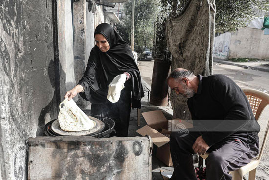 عمل الخبر عمل الخبر