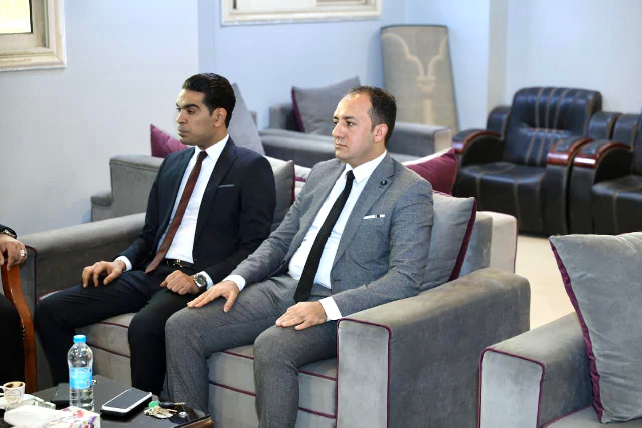 نائب محافظ سوهاج يهنئ مجلس ادراة نادى مستشارى النيابة الادراية الجديد بسوهاج (12)