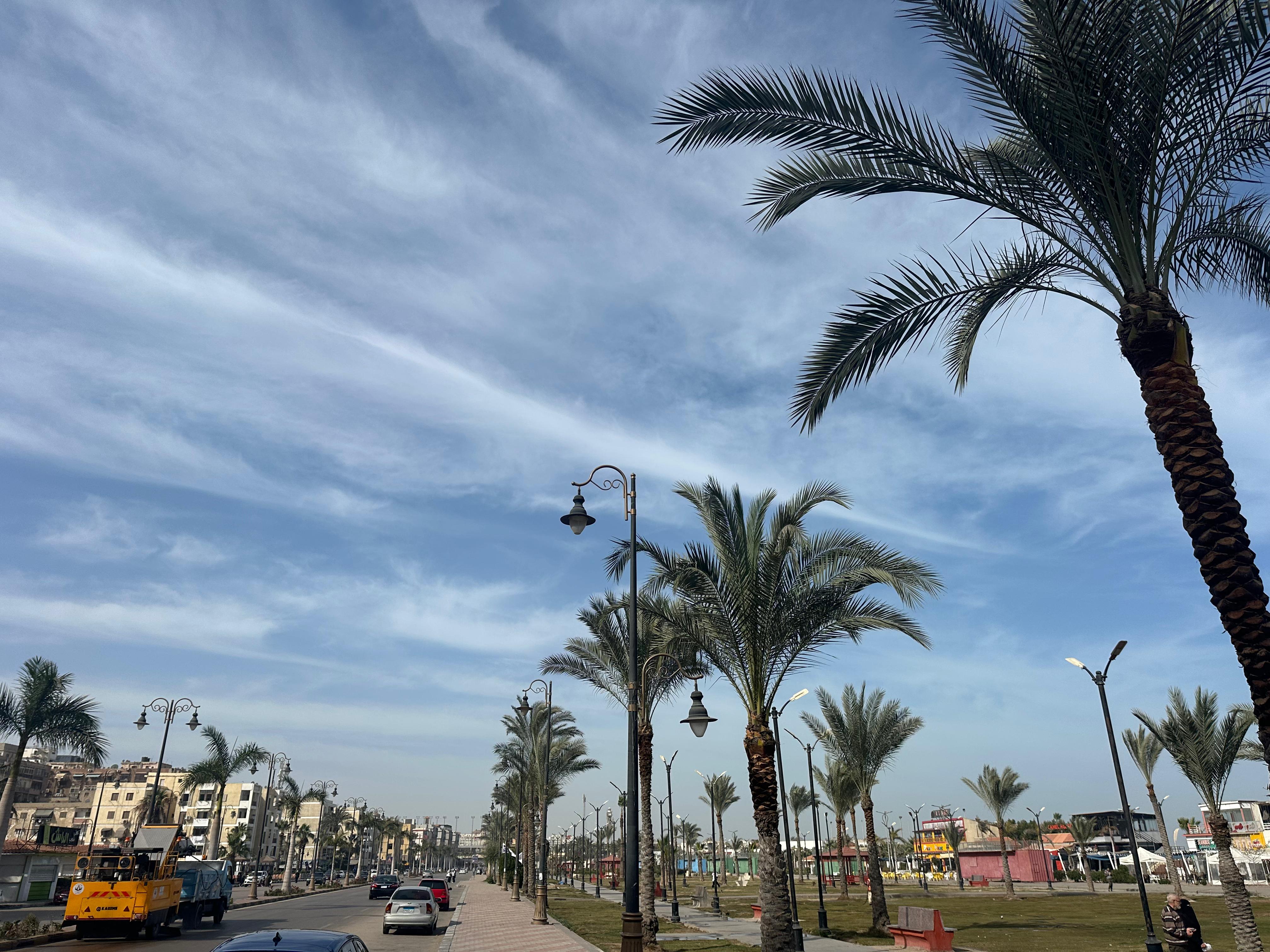 رياح وسماء صافية