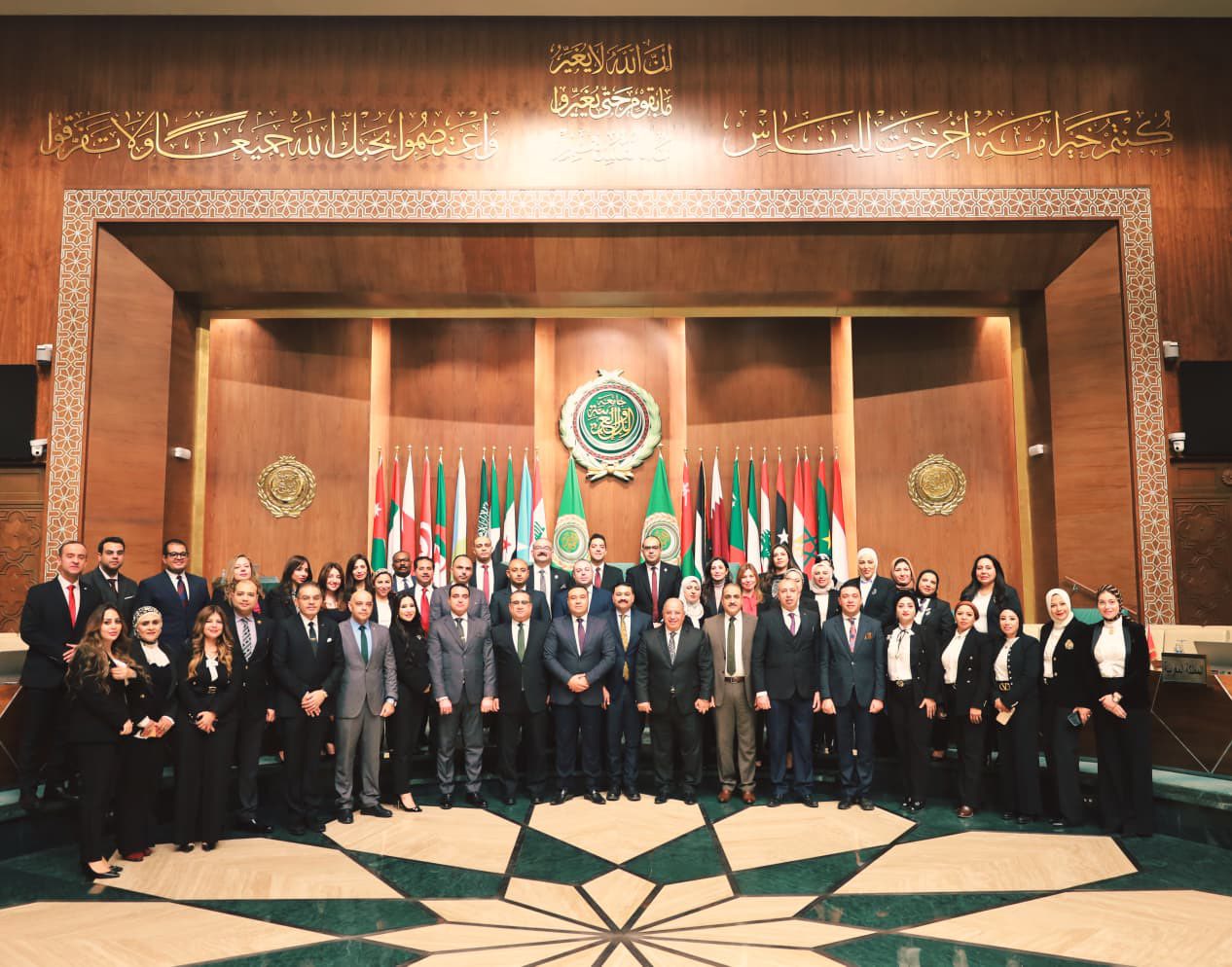 وفدٌ من مستشاري هيئة النيابة الإدارية يزور مقر جامعة الدول العربية (19)