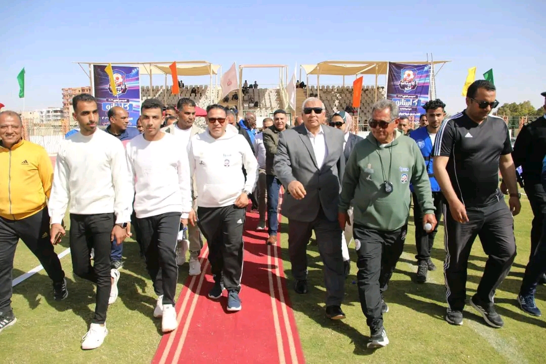 محافظ الوادى الجديد يتابع اختبارات الموسم الرابع من «كابيتانو مصر» بالاستاد الرياضي 