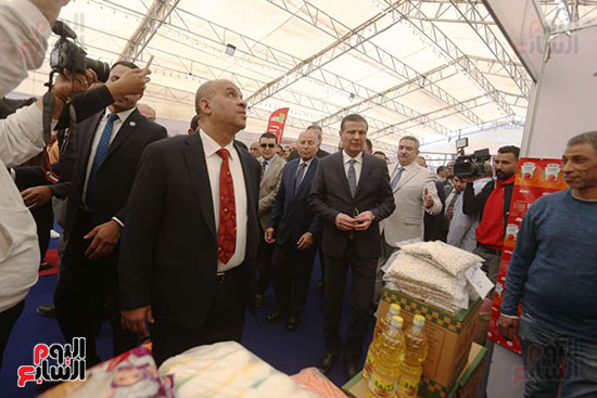 معرض السلع والمنتجات الغذائية بميدان باب الشعرية (10)