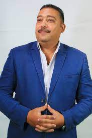 الشاعر كريم عبد السلام