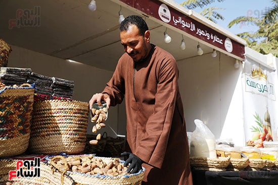 افتتاح مهرجان التمور (1)