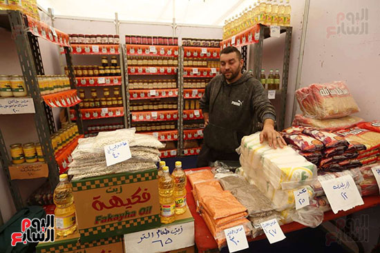 معرض السلع والمنتجات الغذائية بميدان باب الشعرية (20)