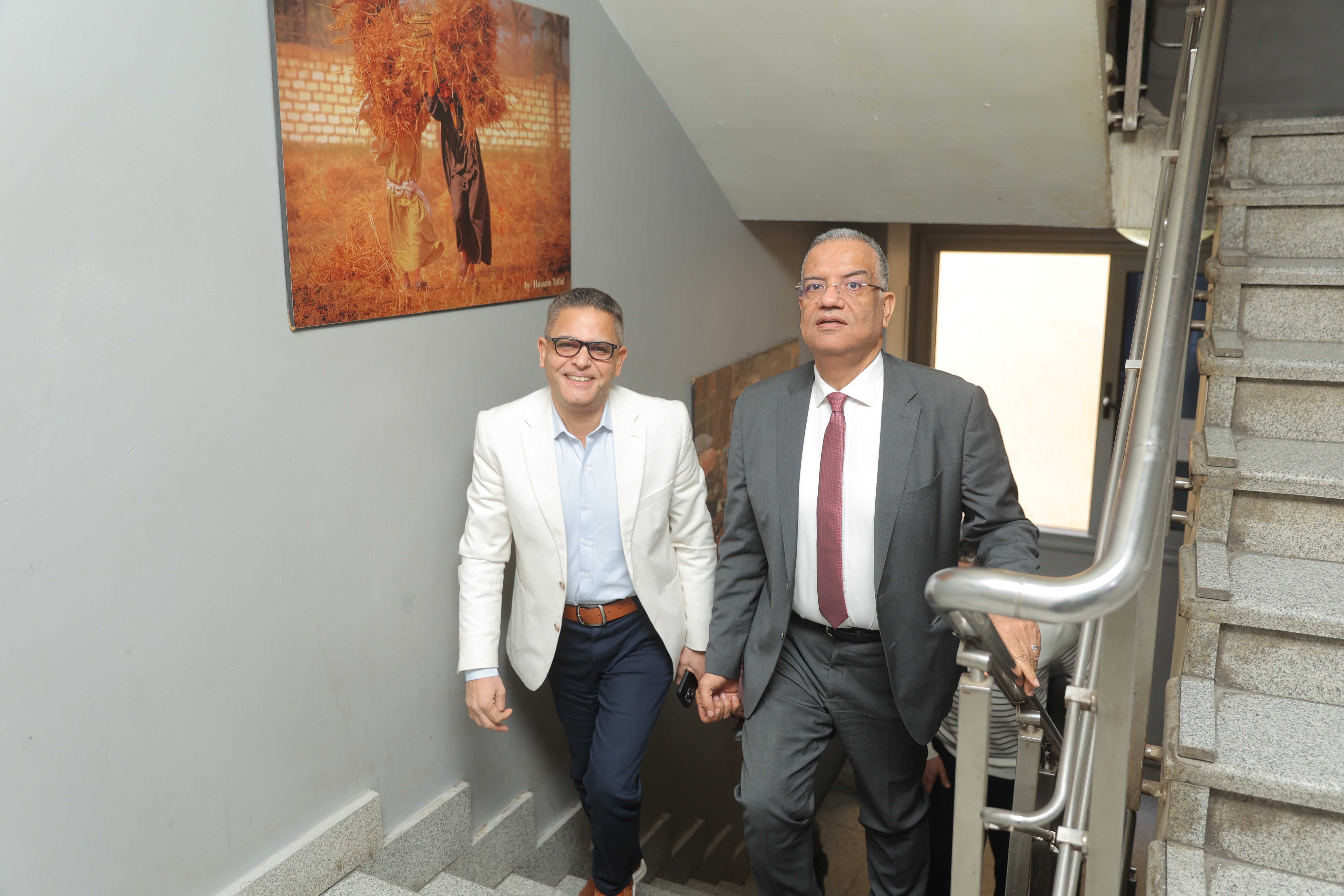 الدكتور محمود مسلم فى جولة اليوم السابع