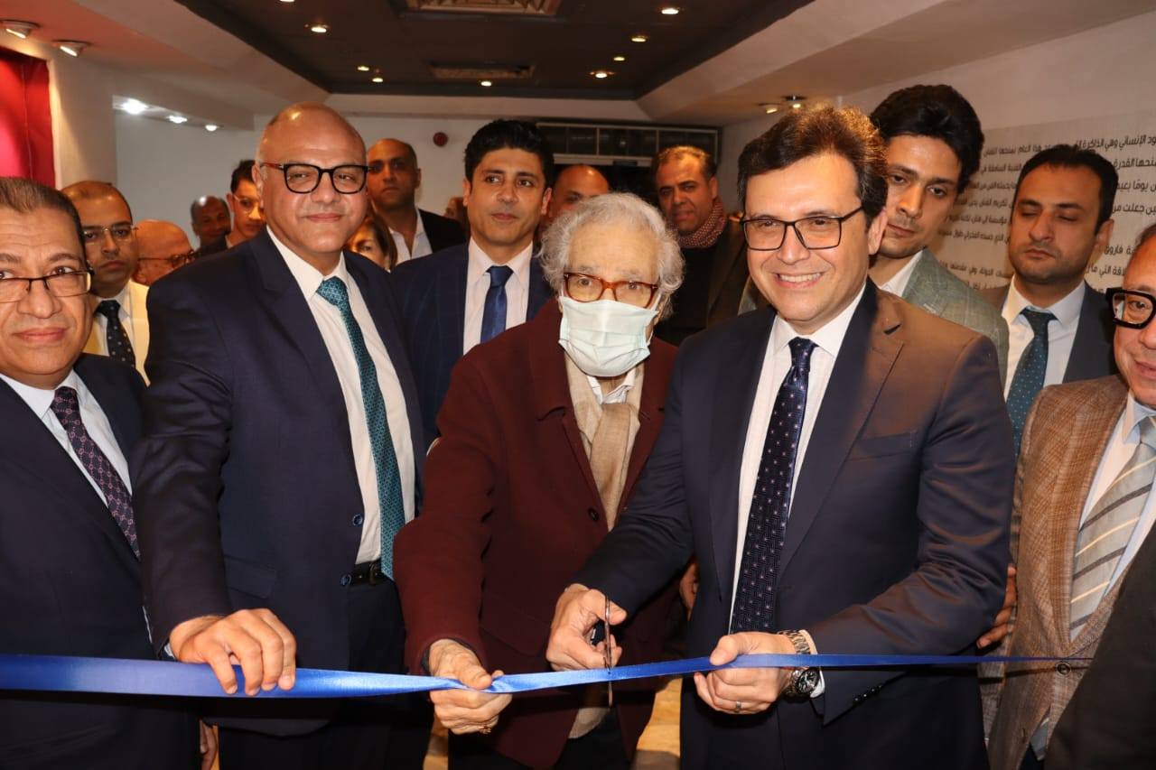 خلال الافتتاح