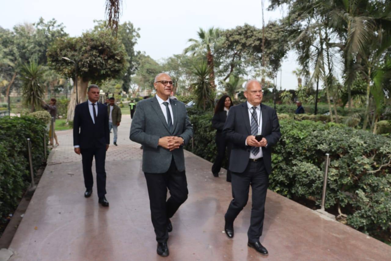 خلال الجولة بحدائق القناطر الخيرية