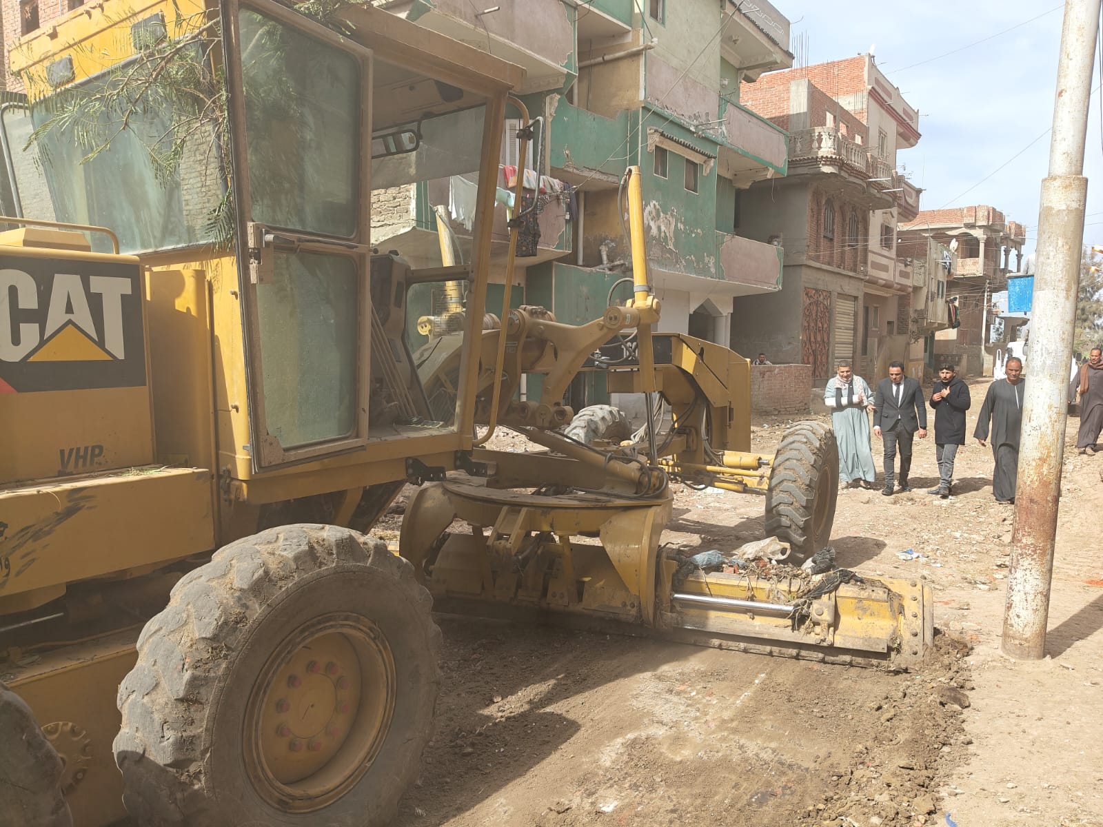 رفع كفاءة الطرق بقلين