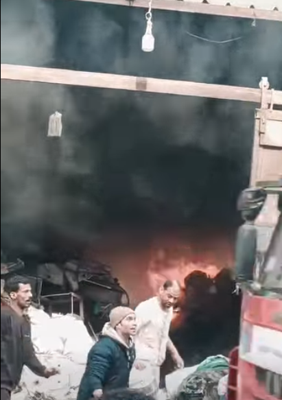 حريق مخزن خردة