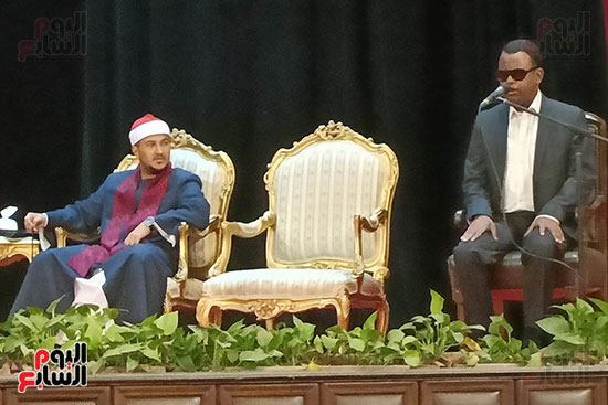 احتفال جامعة القاهرة بتكريم بعض العناصر المشاركة فى برنامج دولة التلاوة احتفال جامعة القاهرة بتكريم بعض العناصر المشاركة فى برنامج دولة التلاوة