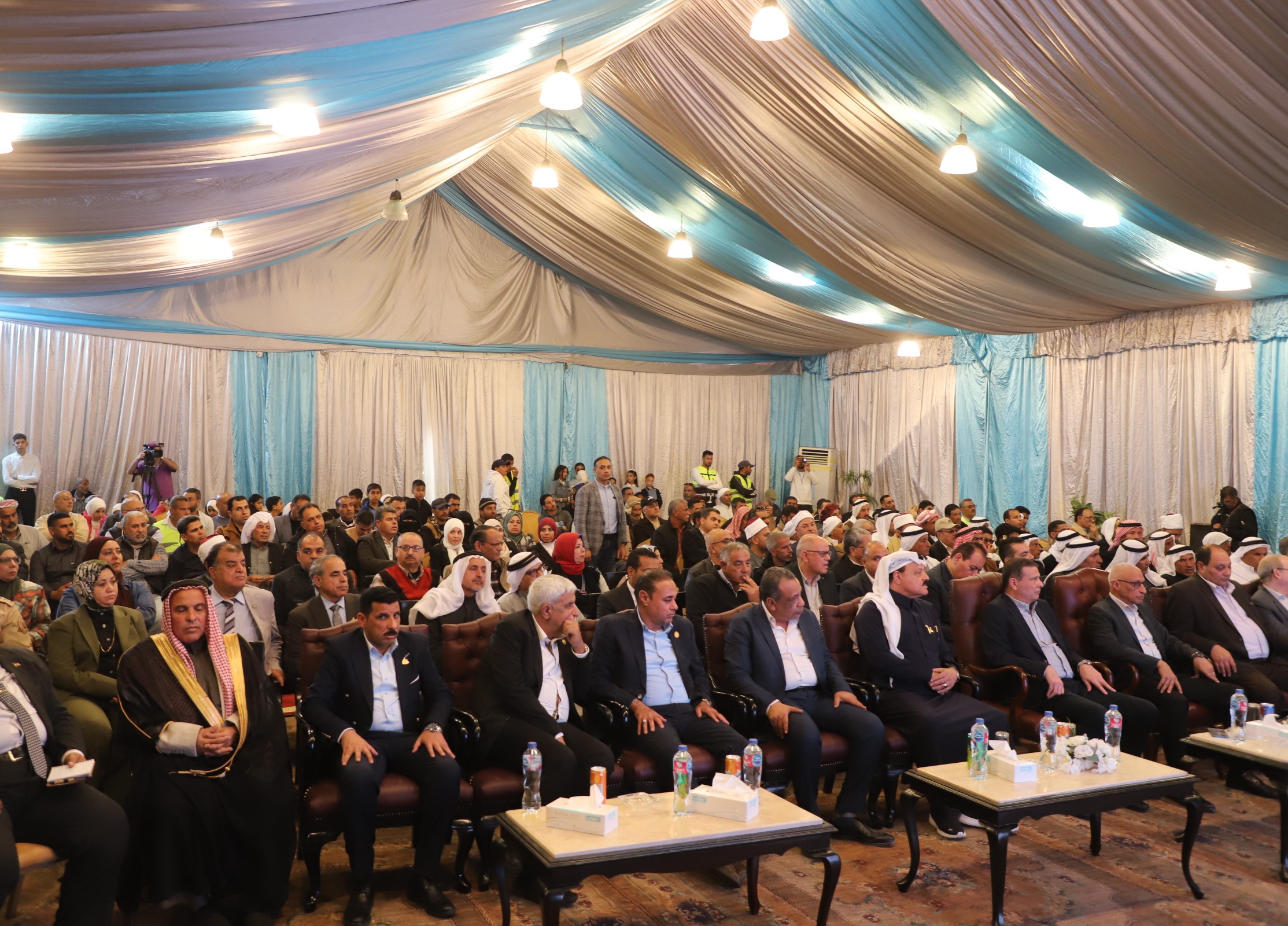 لقاء الوزير مع العواقل والمشايخ في مدينة الشيخ زويد 