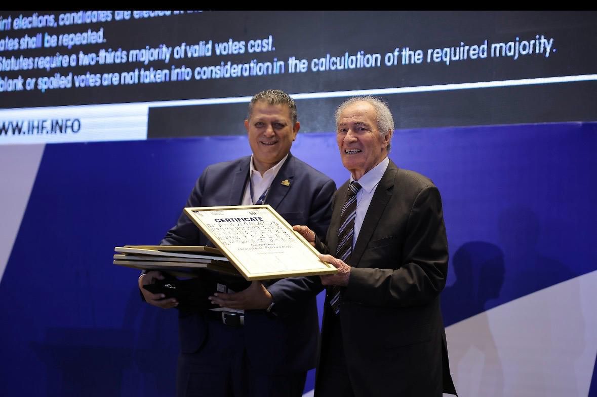 aa20a04b-a154-4029-bffc-5ec6d0d0e21f