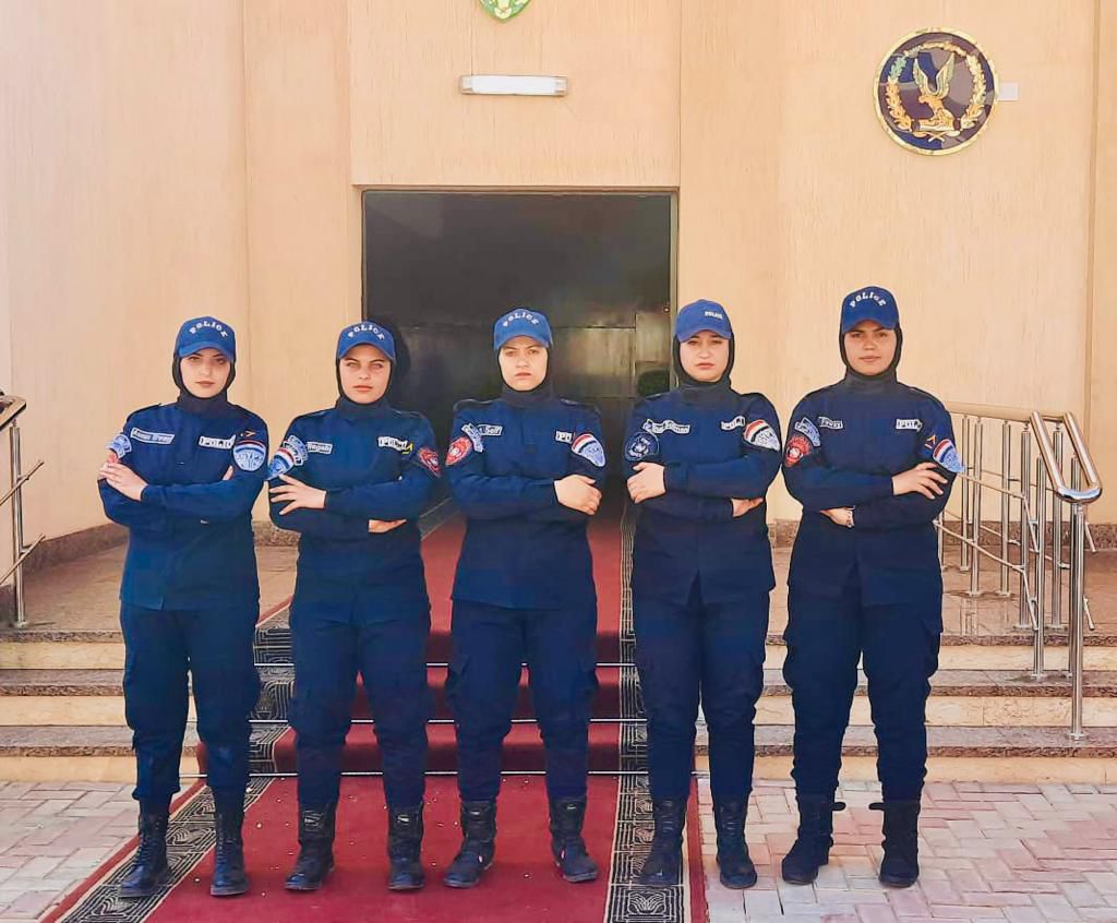 في يومهن العالمي..بنات حواء يصارعن النيران بقلوب حديدية (1)