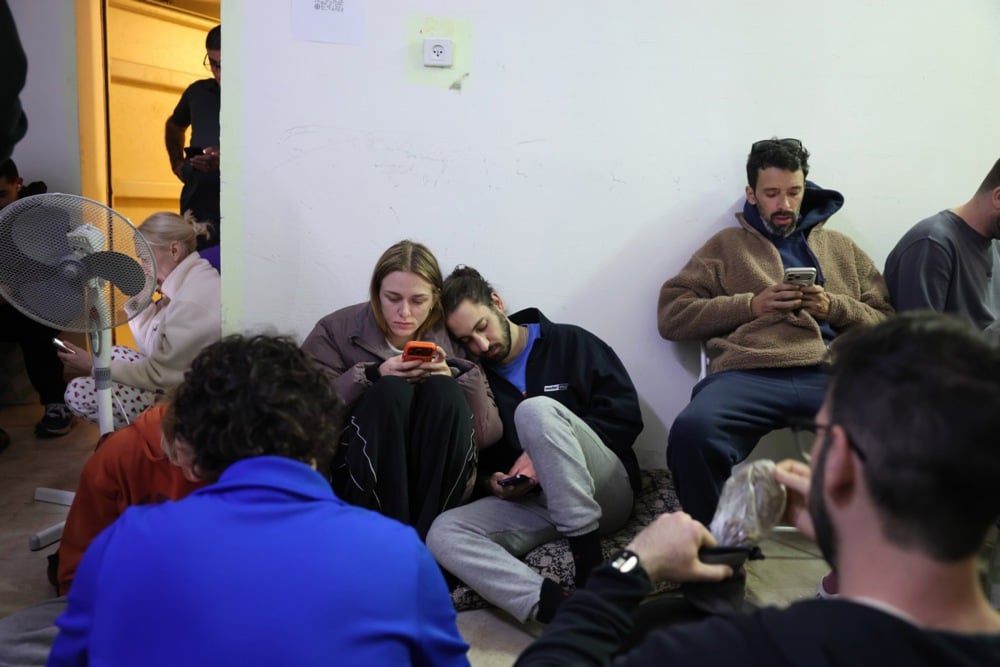 صافرات إنذار وقصف عشوائى.. استمرار الهجمات الإيرانية على إسرائيل (11)