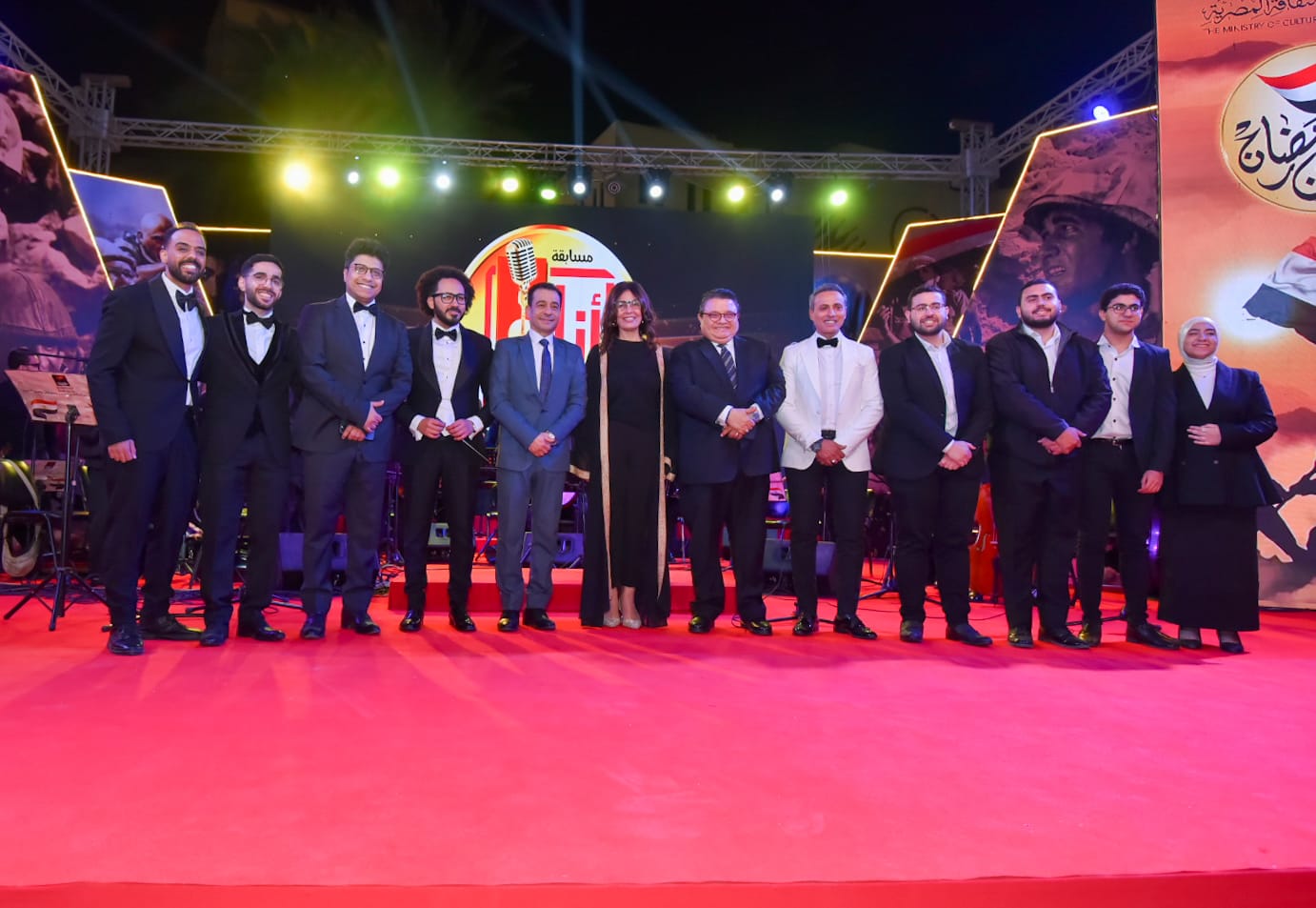 جانب من الحفل جانب من الحفل