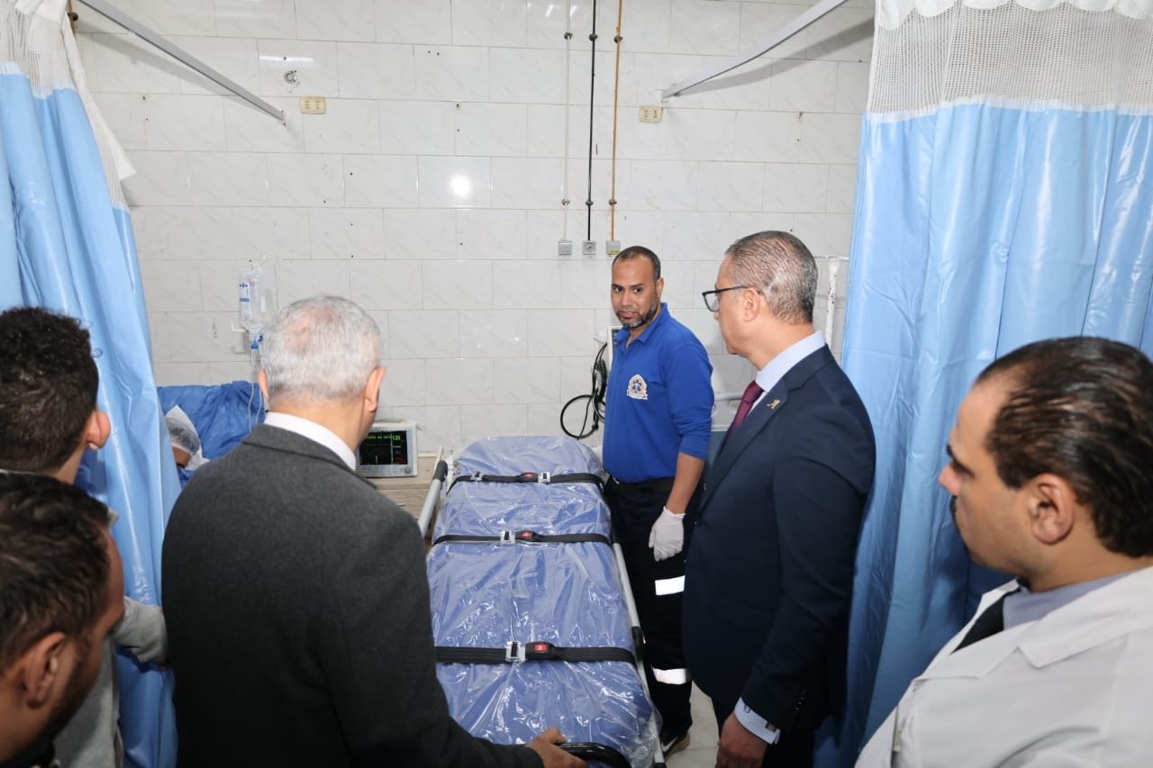 محافظ الجيزة يفتتح أول بنك دم تجميعي محافظ الجيزة يفتتح أول بنك دم تجميعي