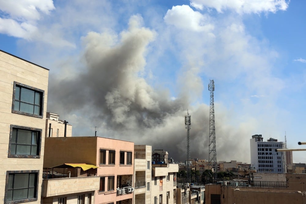 الهجمات الأمريكية الإسرائيلية مستمرة في إيران (5)