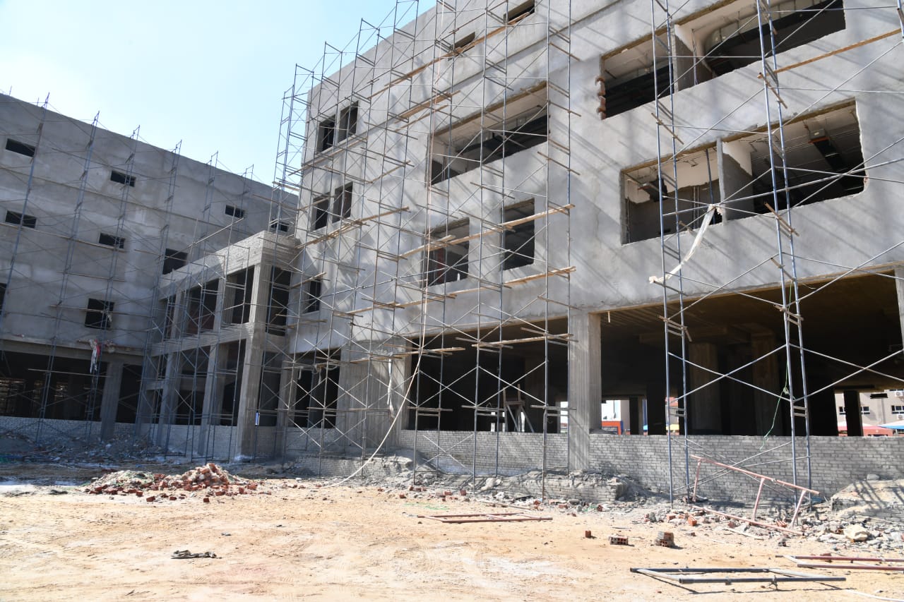 الأعمال الإنشائية للمستشفى