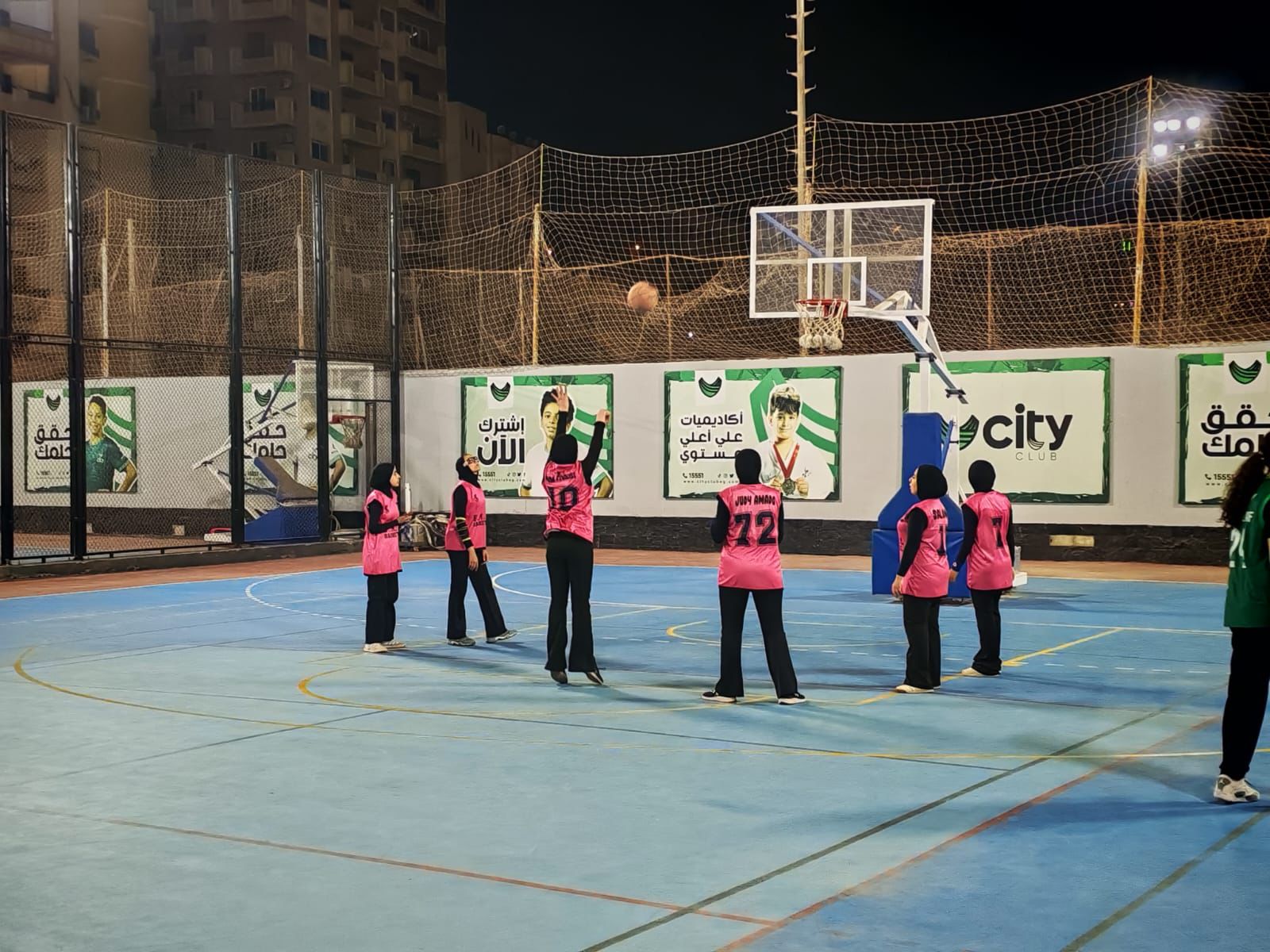 جانب من المنافسات جانب من المنافسات