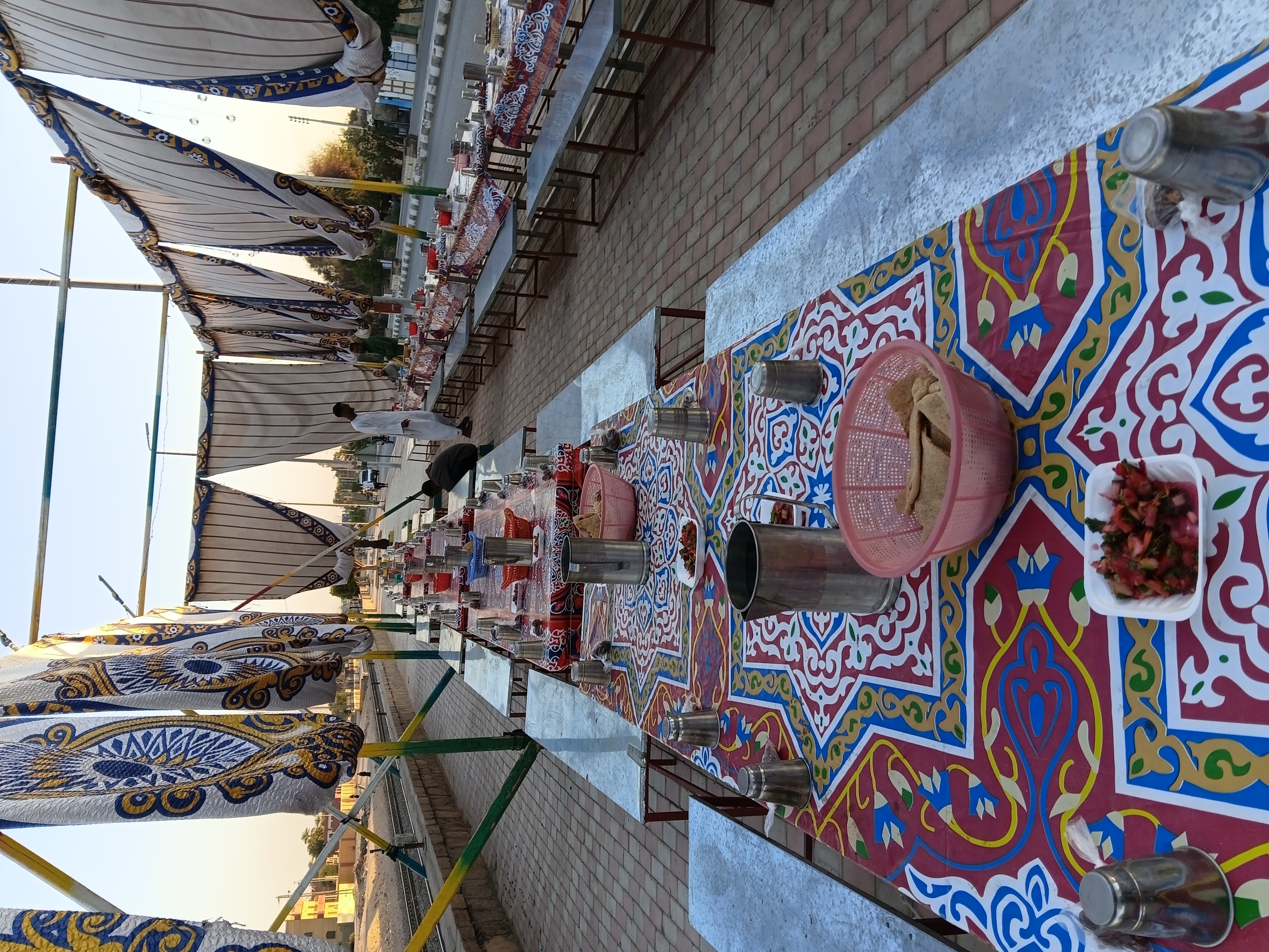 تجهيز مائدة إفطار رمضان بكلابشة بنصر النوبة 