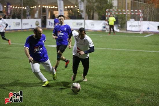 تعرف على فريق On and Extra