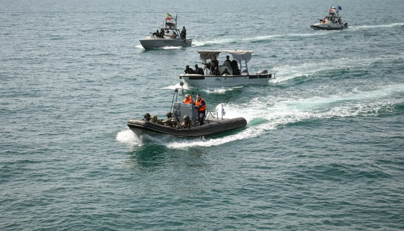 زوارق الحرس الثوري