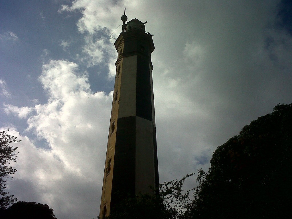 فنار بورسعيد من أسفل فنار بورسعيد من أسفل