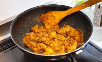 الدجاج بالكاري