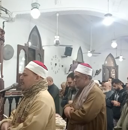 صلاة التراويح بمسجد الاستاد