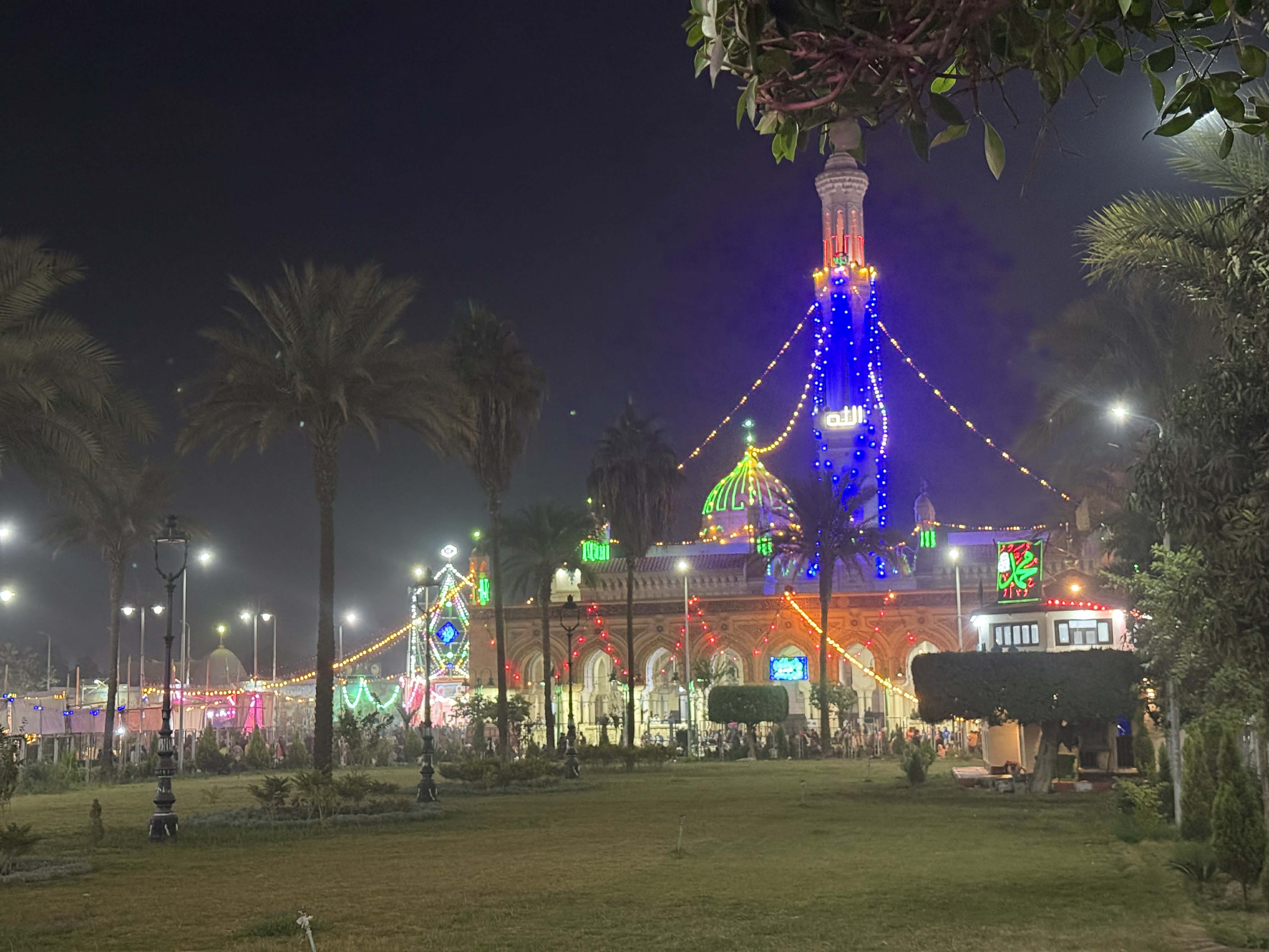 - مسجد عبد الرحيم القنائي 