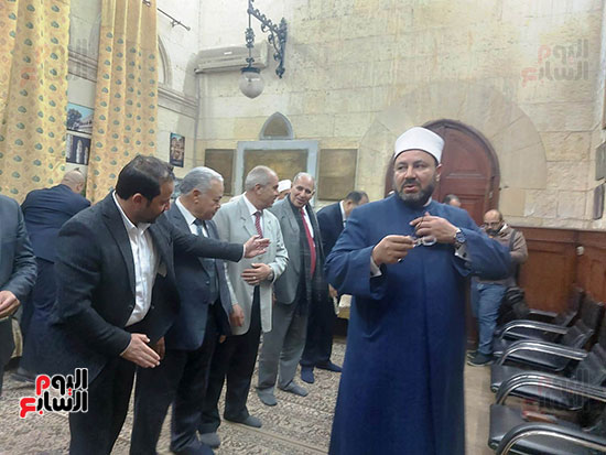 اثناء-رفع-الاذان