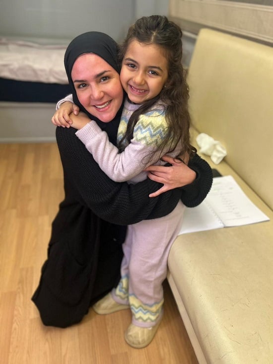 ركين والطفلة لوليا ركين والطفلة لوليا
