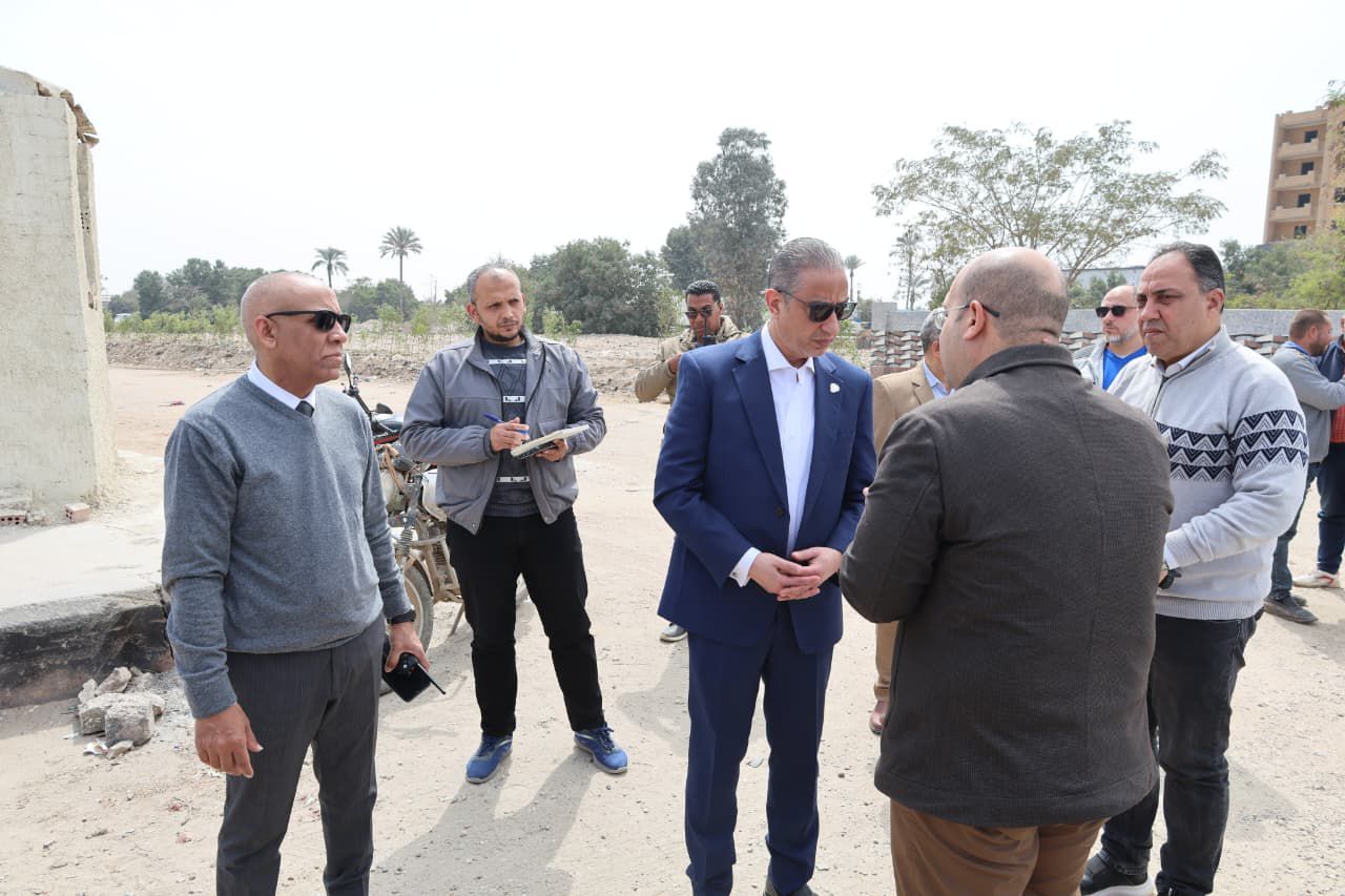 محافظ الجيزة 2