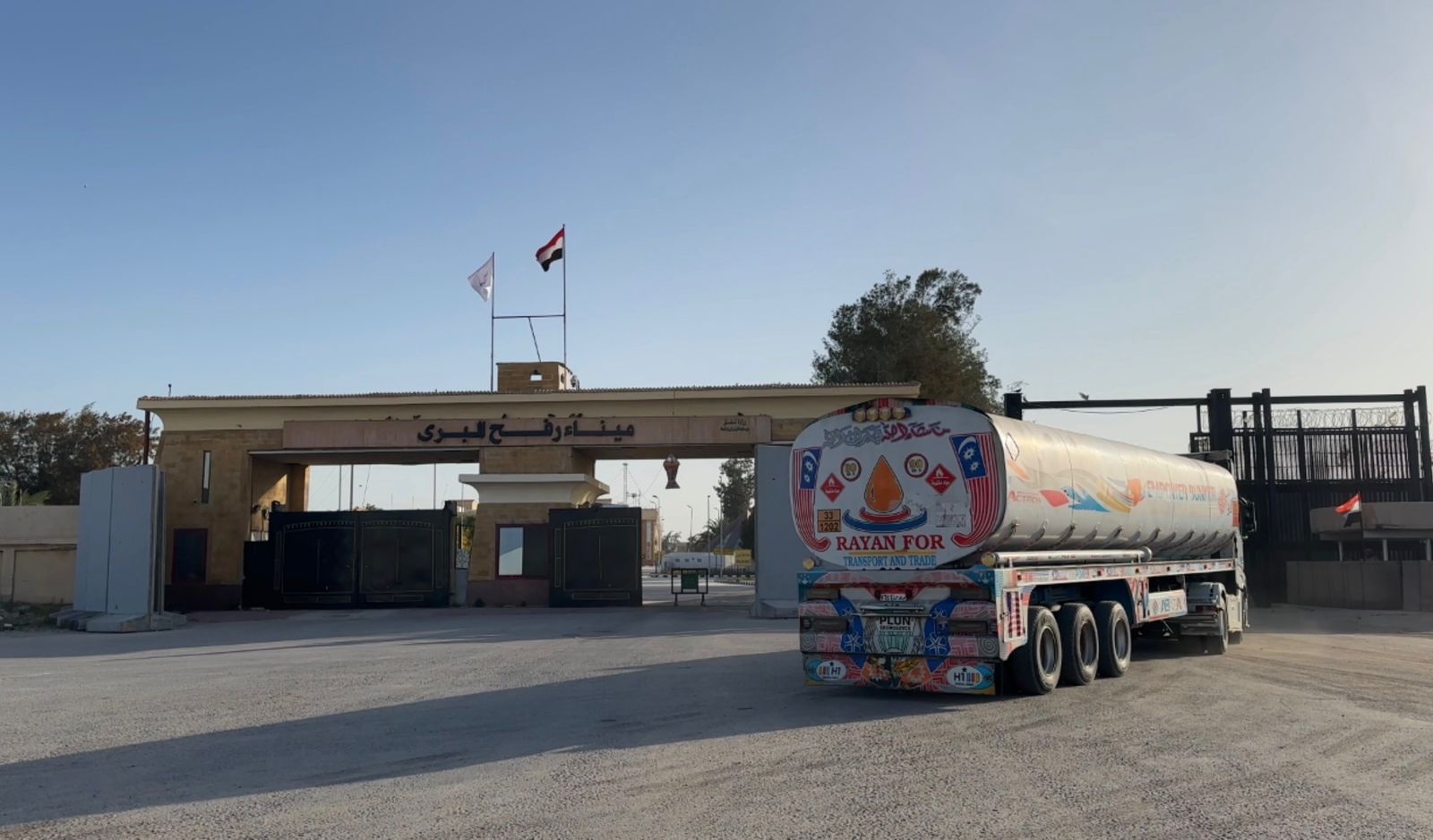 قوافل زاد العزة إلى غزة