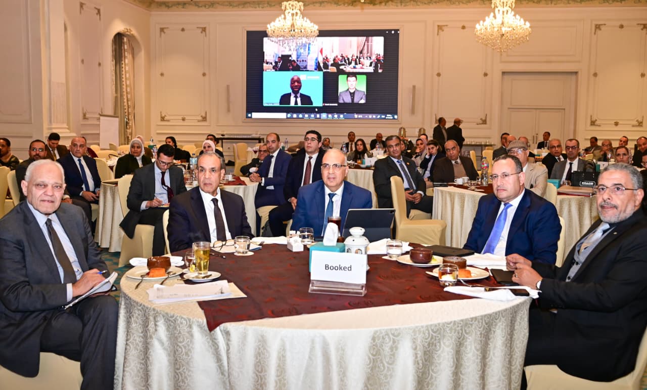 جانب من مشاركة وزير الرى