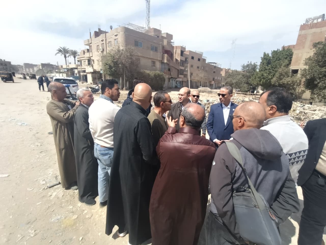 جانب من جولة محافظ الجيزة فى ناهيا جانب من جولة محافظ الجيزة فى ناهيا
