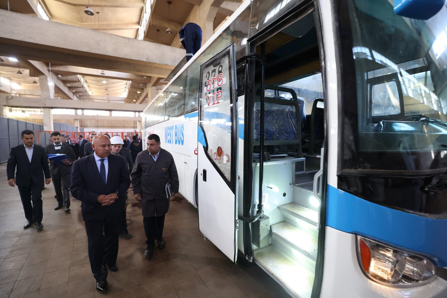 جانب من زيارة الوزير