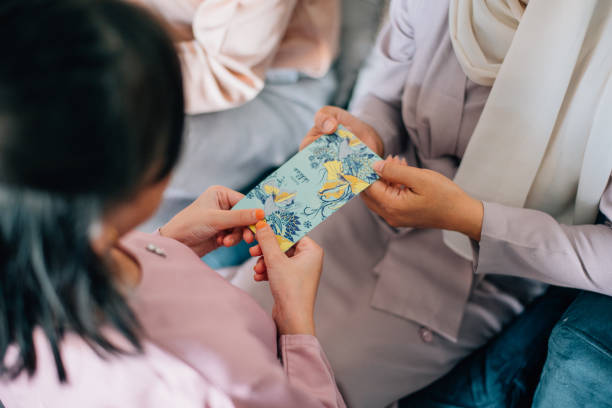 العيدية مع الاطفال العيدية مع الاطفال