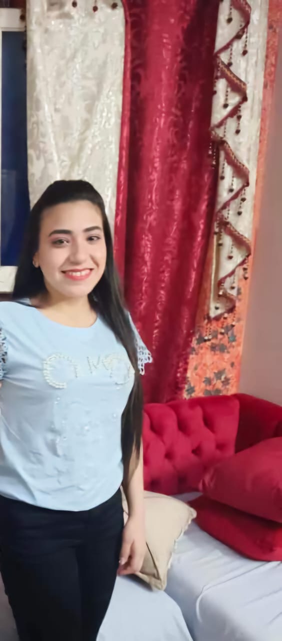 ميرنا فتاة الخصوص