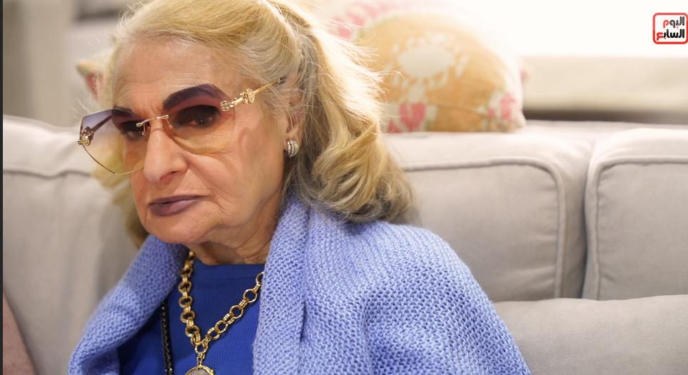 واحدة من النزلاء واحدة من النزلاء