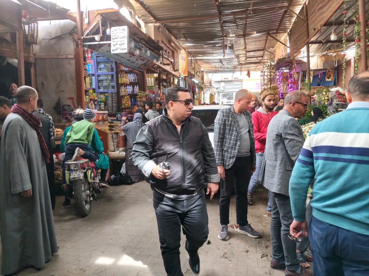 جولة داخل الأسواق