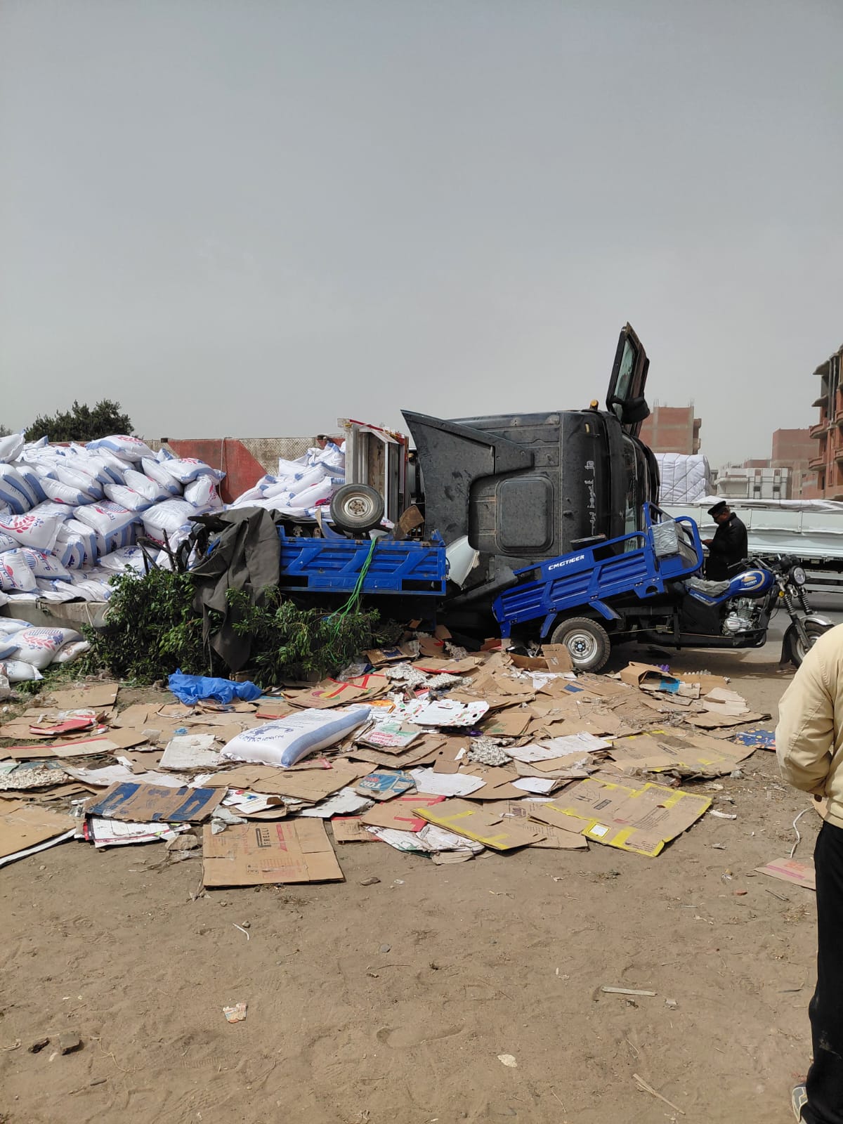 أثار الحادث