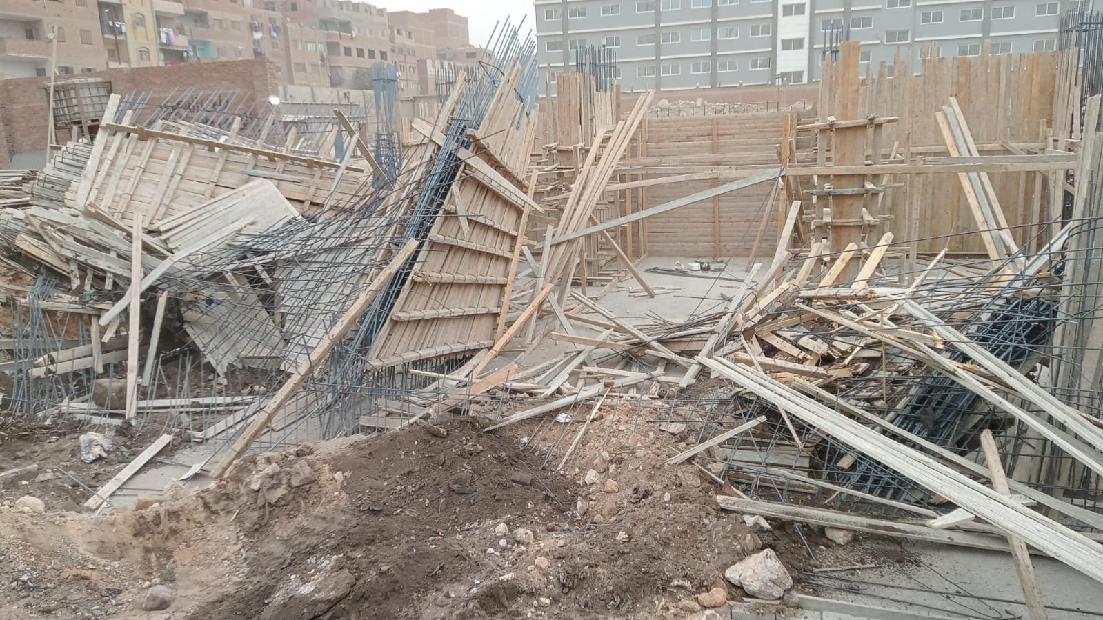 خلال الحملة بحي شرق شبرا الخيمة