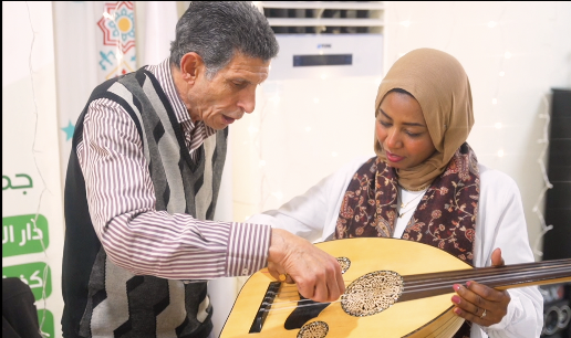 مع عازف العود مع عازف العود
