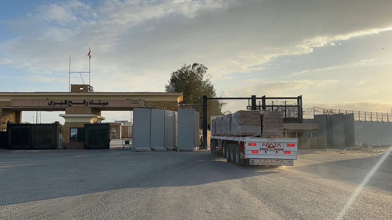 قافلة «زاد العزة» 156